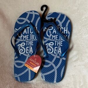 Juncture Women's Blue 'Catch Me By The Sea' Flip Flop Sandals